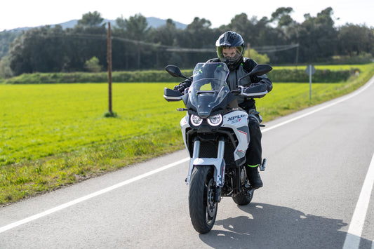 Quels sont les différents permis moto ? AM, A1, A2 et A expliqués simplement
