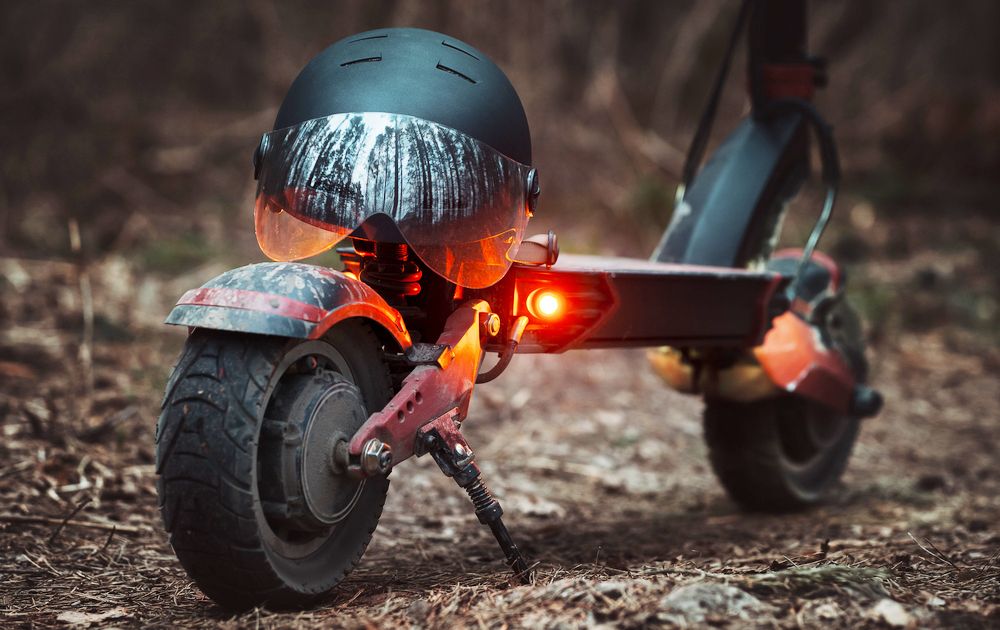 Les équipements obligatoires et recommandés pour trottinette électrique : Ce que dit la loi et ce que vous devez savoir