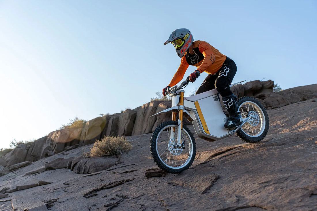 Témoignages d'Utilisateurs : Deux Motos Électriques qui Changent la Vie